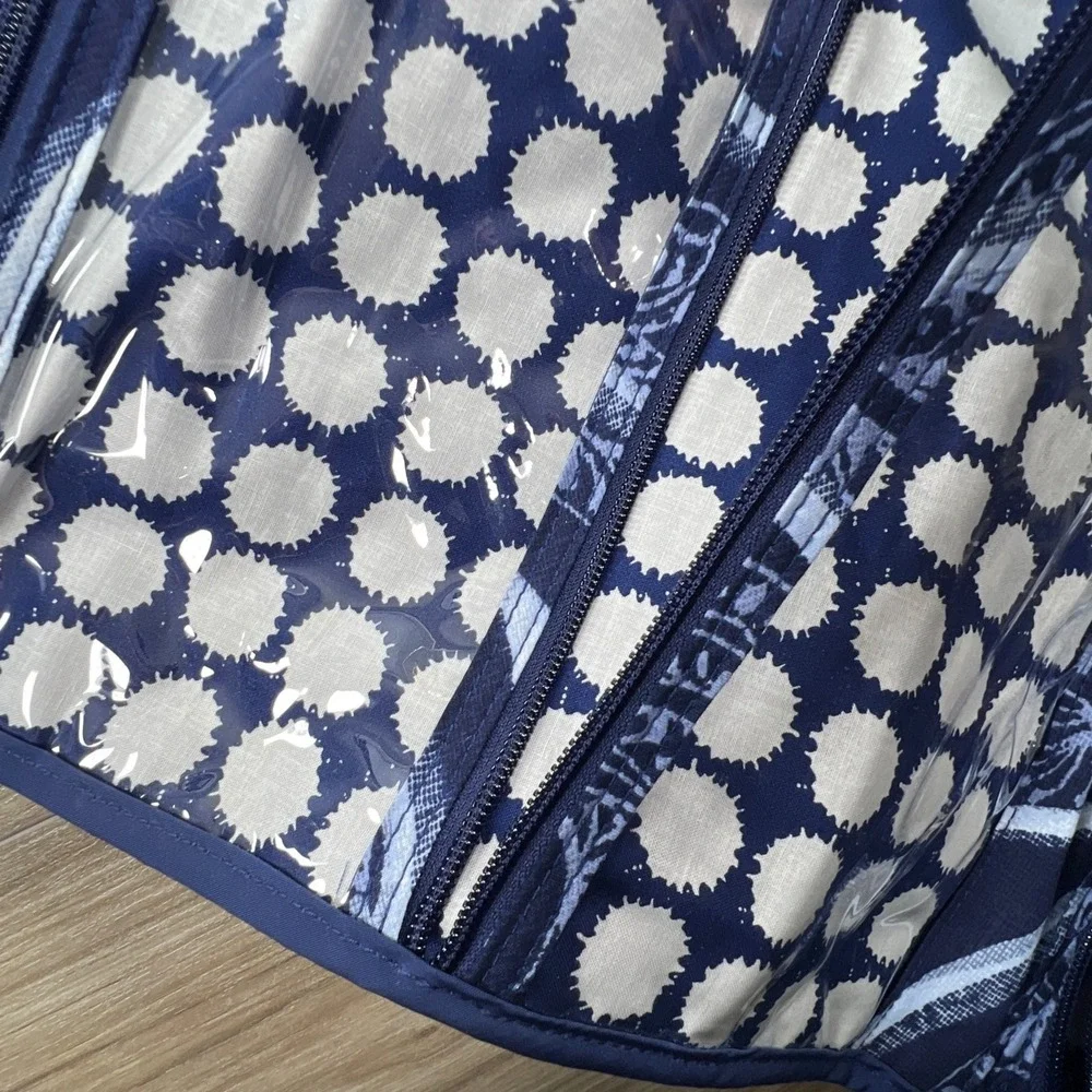 Vera Bradley Hanging Travel Organizer Navy Blue Paisley Quilted Toiletry Bag NWT